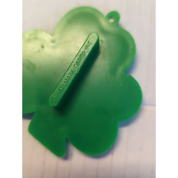 Hallmark Cards Shamrock Clover Cookie Cutter St. Patrick's Day Plastic 1979 Vtg - Picture 3 of 4